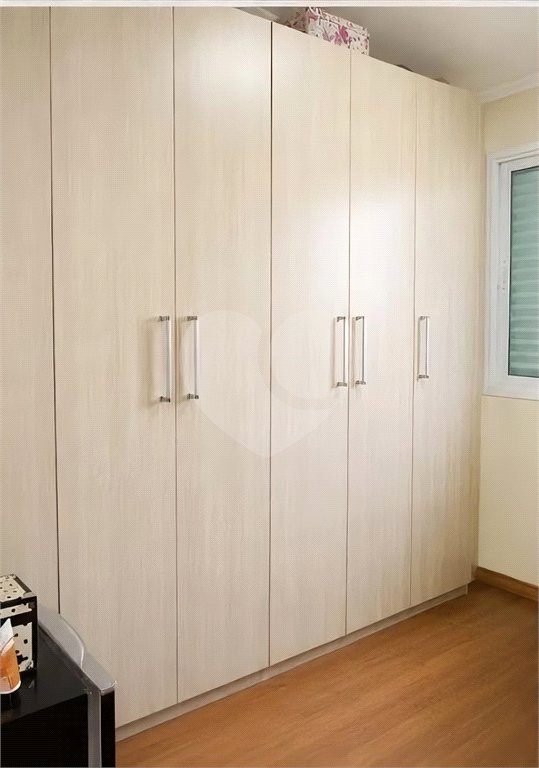 Casa à venda com 3 quartos, sendo 1 suíte, no condomínio Morada do Horto, São Paulo - SP