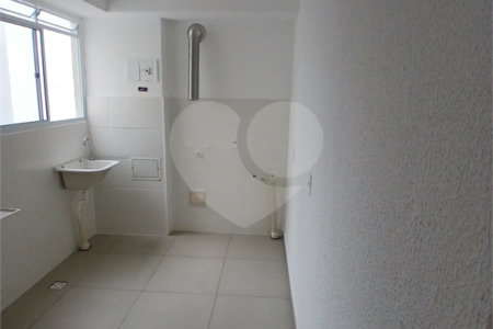 Apartamento para alugar com 2 quartos em Santa Cruz, Rio de Janeiro, RJ