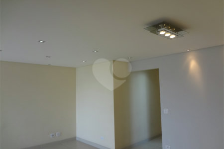 Apartamento à venda com 3 quartos, sendo 1 suíte, em Santana, São Paulo, SP