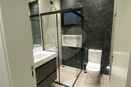 Casa à venda com 3 suítes no condomínio Glarus, Campinas - SP