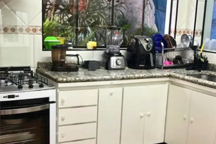Sobrado à venda com 5 quartos, sendo 1 suíte,  em Tremembé, São Paulo, SP