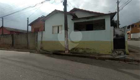 Casa à venda com 2 quartos em Vila Santana, Itapetininga, SP