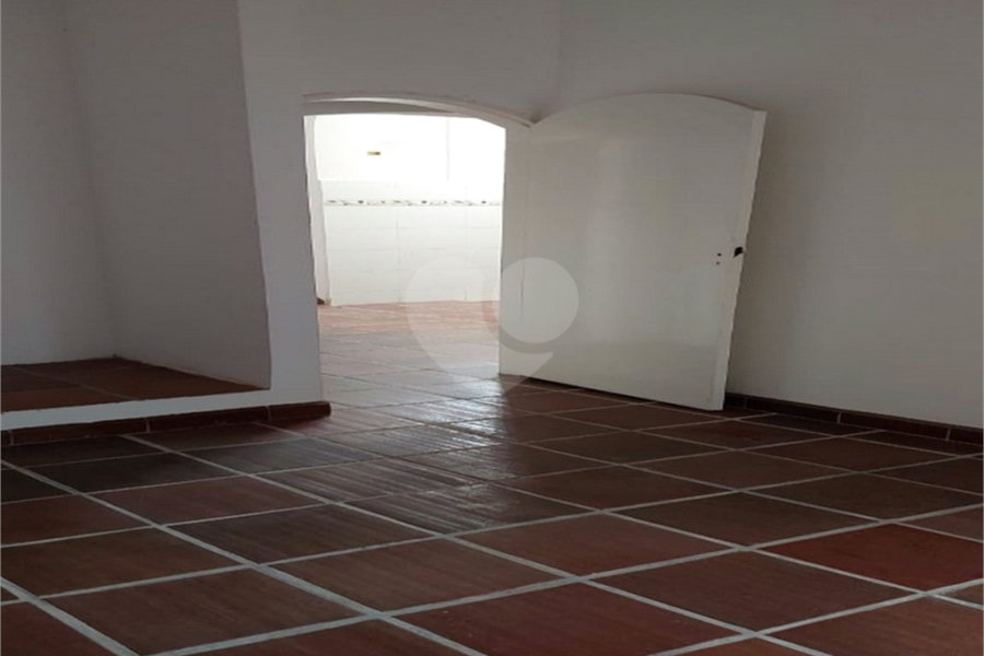 Sobrado à venda com 3 quartos, sendo 2 suítes, em Vila Paulicéia, São Paulo, SP