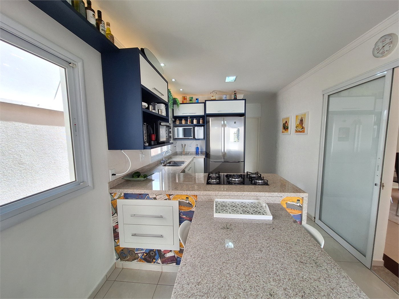 Casa à venda com 3 suítes no condomínio Residencial Villa Di Treviso, Vinhedo - SP