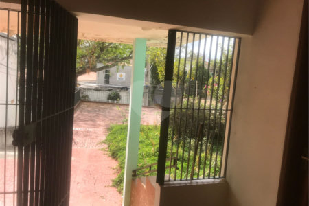 Casa à venda com 5 quartos em Bela Aliança, São Paulo, SP