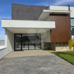 Casa à venda com 3 suítes no condomínio Helena Maria, Sorocaba - SP