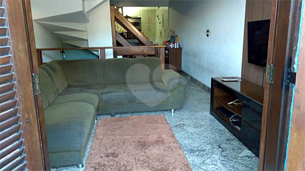 Sobrado à venda com 3 quartos, sendo 1 suíte,  em Vila Guilherme, São Paulo, SP