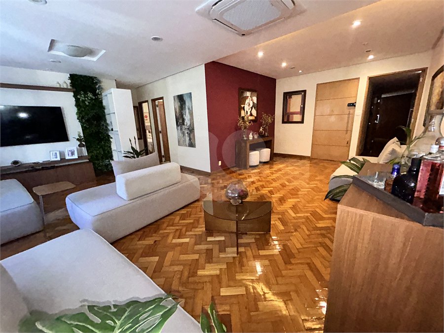 Cobertura à venda com 4 quartos, sendo 1 suíte,  em Rio Comprido, Rio de Janeiro, RJ