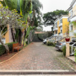 Casa à venda com 4 suítes no condomínio Residencial Courtyard Village, São Paulo - SP