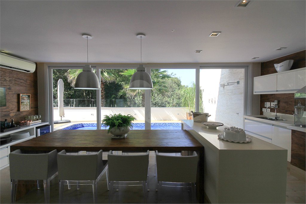 Casa à venda com 3 suítes em Tremembé, São Paulo, SP