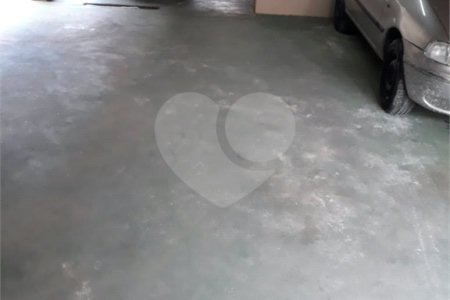 Sobrado à venda com 3 quartos, sendo 1 suíte,  em Vila Nivi, São Paulo, SP