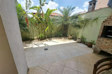 Sobrado à venda com 3 quartos, sendo 1 suíte, em Jardim das Vertentes, São Paulo, SP