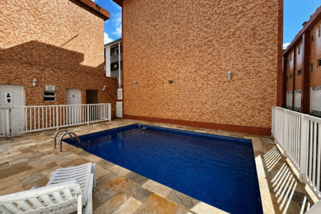 Casa com 2 dormitórios à venda, 109 m² por R$ 585.000,00 - Marapé - Santos/SP