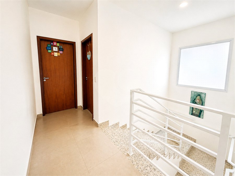 Casa à venda com 3 suítes no condomínio Via Castelli, Louveira - SP