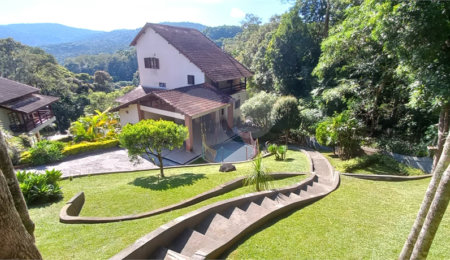 Casa à venda com 4 suítes no condomínio Alpes da Cantareira, Mairiporã - SP