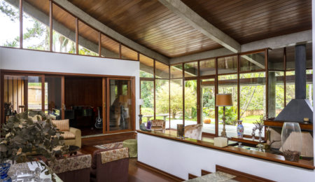 Casa à venda com 3 suítes no condomínio Chácara Flora, São Paulo - SP