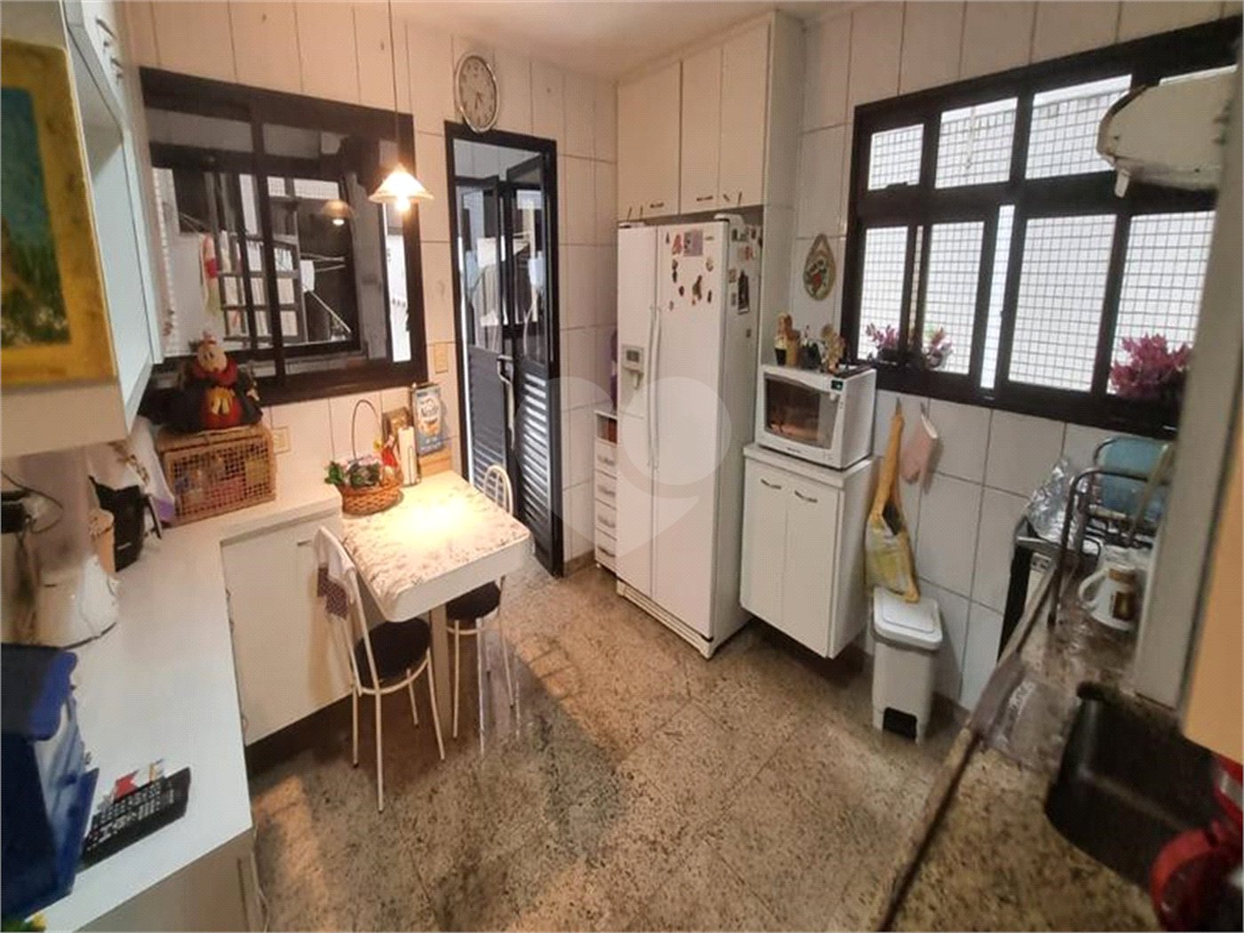 Sobrado à Venda na Aclimação - 150 m² - 2 Salas, 3 Dorms, 2 Vagas.