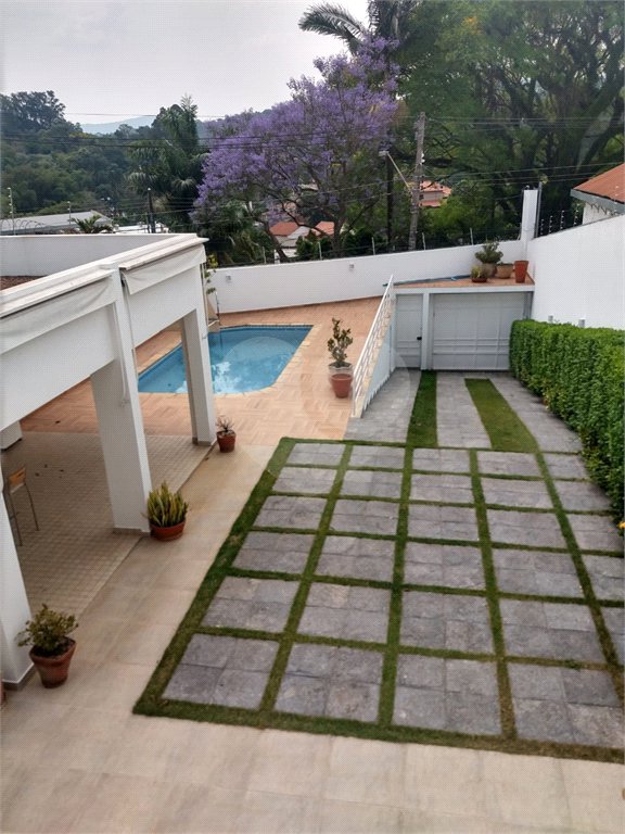 Sobrado à venda com 4 suítes em Tremembé, São Paulo, SP