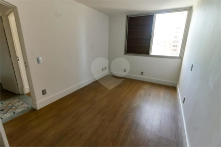 Apartamento à venda com 3 quartos, sendo 2 suítes, em Vila Andrade, São Paulo, SP