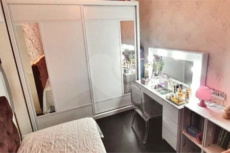 Apartamento à venda com 3 quartos, sendo 1 suíte,  em Vila Anastácio, São Paulo, SP