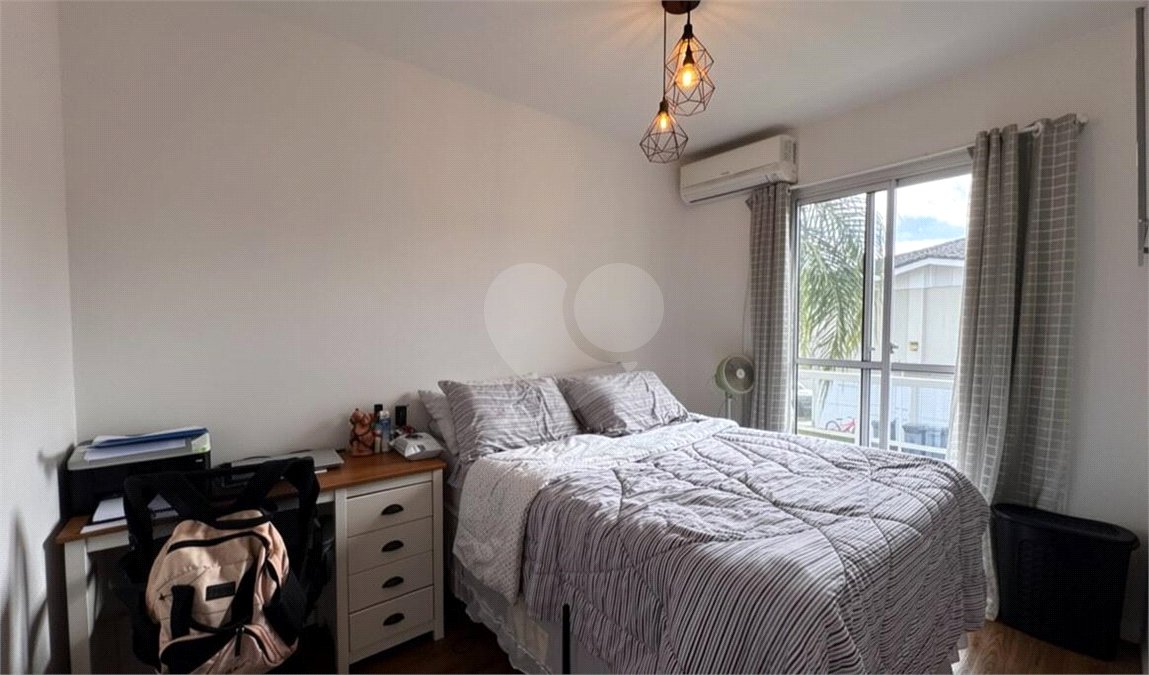 Casa à venda com 3 quartos, sendo 1 suíte, no condomínio Vivant, Rio de Janeiro - RJ