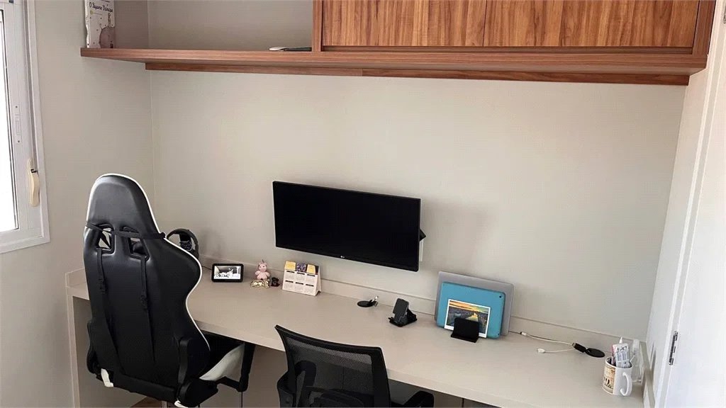 Apartamento à venda com 4 quartos, sendo 1 suíte,  em Jardim Vazani, São Paulo, SP