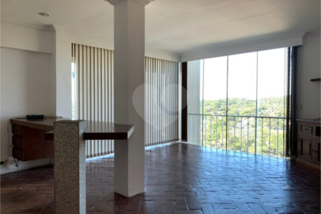 Apartamento à venda com 3 quartos, sendo 1 suíte, em Alto da Boa Vista, São Paulo, SP