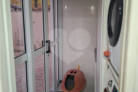 Casa à venda com 5 quartos, sendo 3 suítes,  no condomínio Vila Panamericana, São Paulo - SP