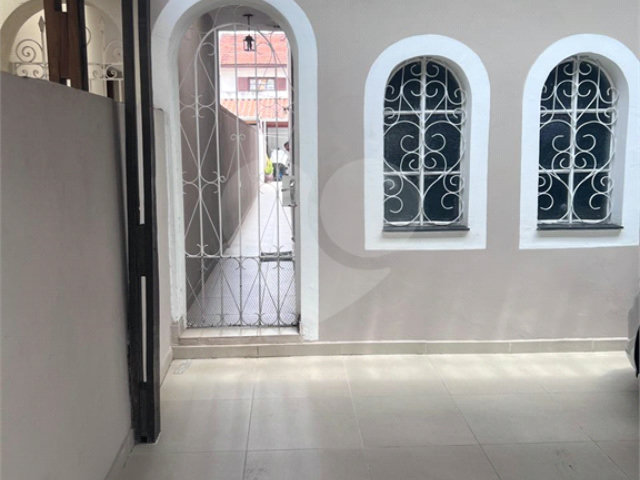Sobrado à venda com 3 quartos, sendo 1 suíte,  em Chácara Santo Antônio (zona Sul), São Paulo, SP