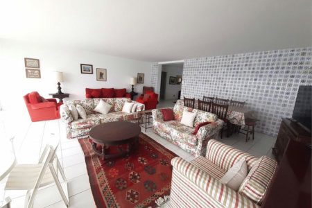Apartamento Residencial à venda, Pitangueiras, Guarujá - AP0163.