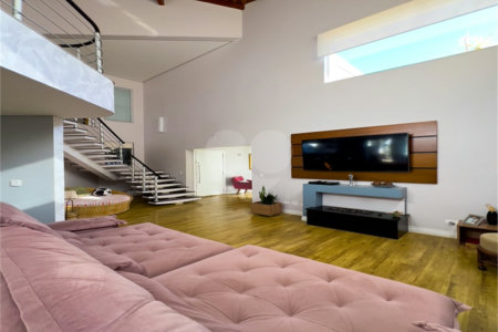 Casa à venda ou para alugar com 3 suítes no condomínio Figueira Garden, Atibaia - SP