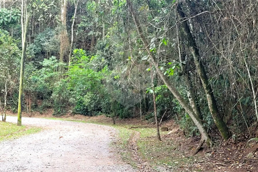 Terreno à venda no condomínio Alpes da Cantareira, Mairiporã - SP