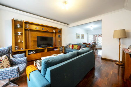 Casa de Vila à venda com 3 quartos, sendo 1 suíte, em Brooklin, São Paulo, SP