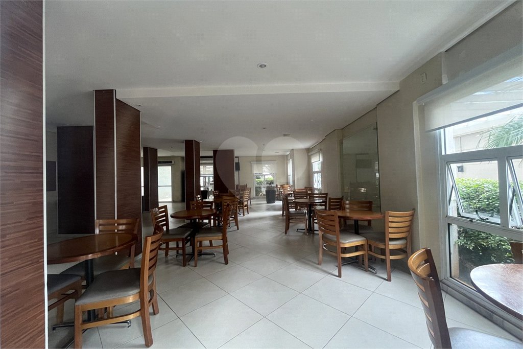 Apartamento à venda com 2 quartos em Vila Paiva, São Paulo, SP