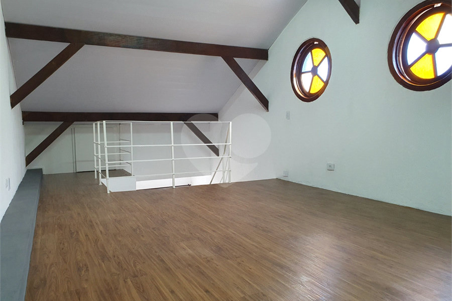 Casa à venda com 4 quartos, sendo 1 suíte, em Santana, São Paulo, SP