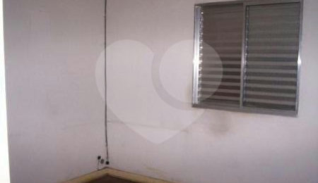Casa Térrea à venda com 3 quartos em Parque Vitória, São Paulo, SP