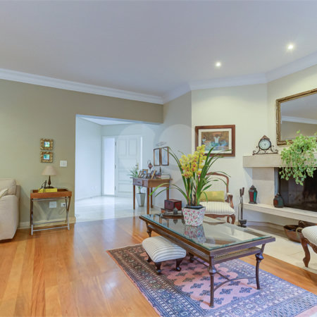 Casa à venda com 4 suítes no condomínio Vila Verde, São Paulo - SP