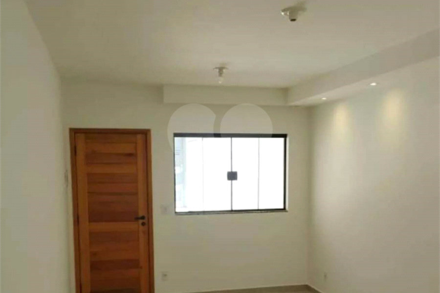 Sobrado à venda com 3 quartos, sendo 1 suíte,  em Jardim Maristela, São Paulo, SP