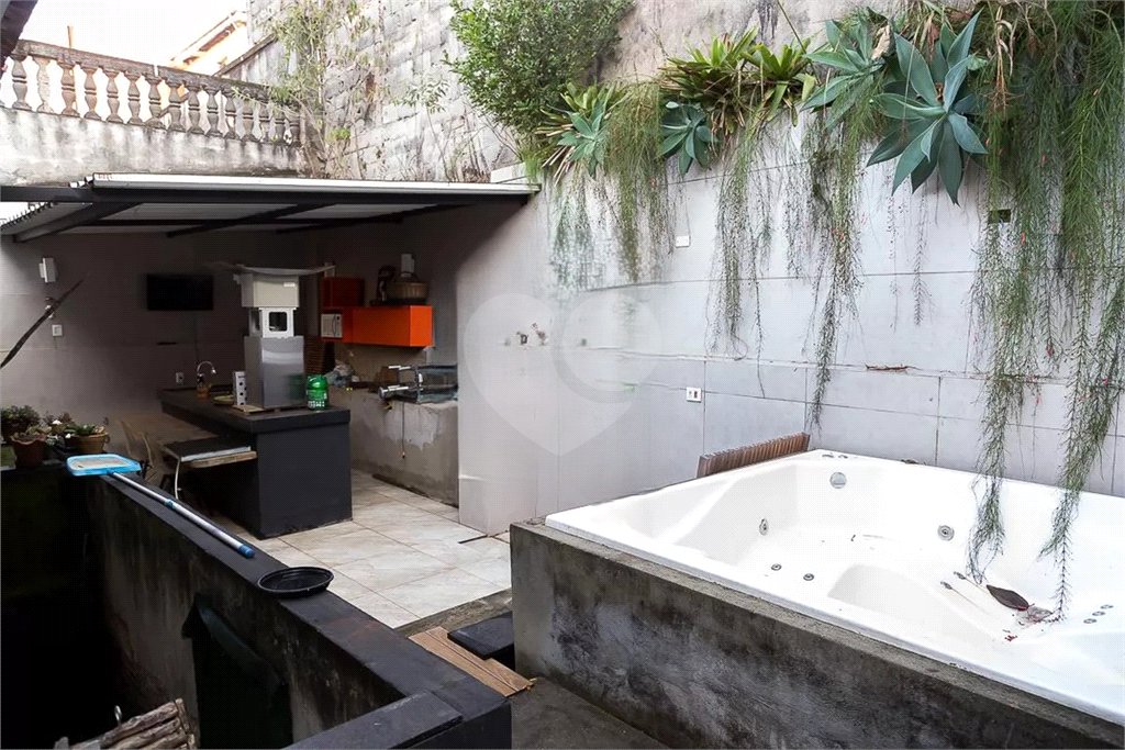 Casa à venda com 6 quartos, sendo 5 suítes,  em Vila do Encontro, São Paulo, SP