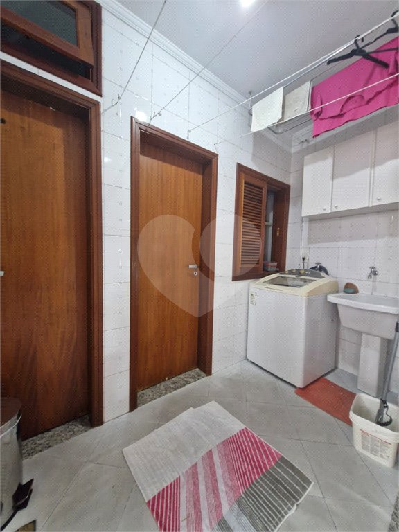 Casa à venda com 3 suítes no condomínio Residencial Jardim França, São Paulo - SP