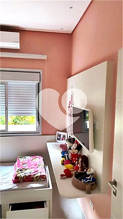 Casa à venda com 4 quartos, sendo 2 suítes, no condomínio Campos de Mairiporã Gleba 1, Mairiporã - SP