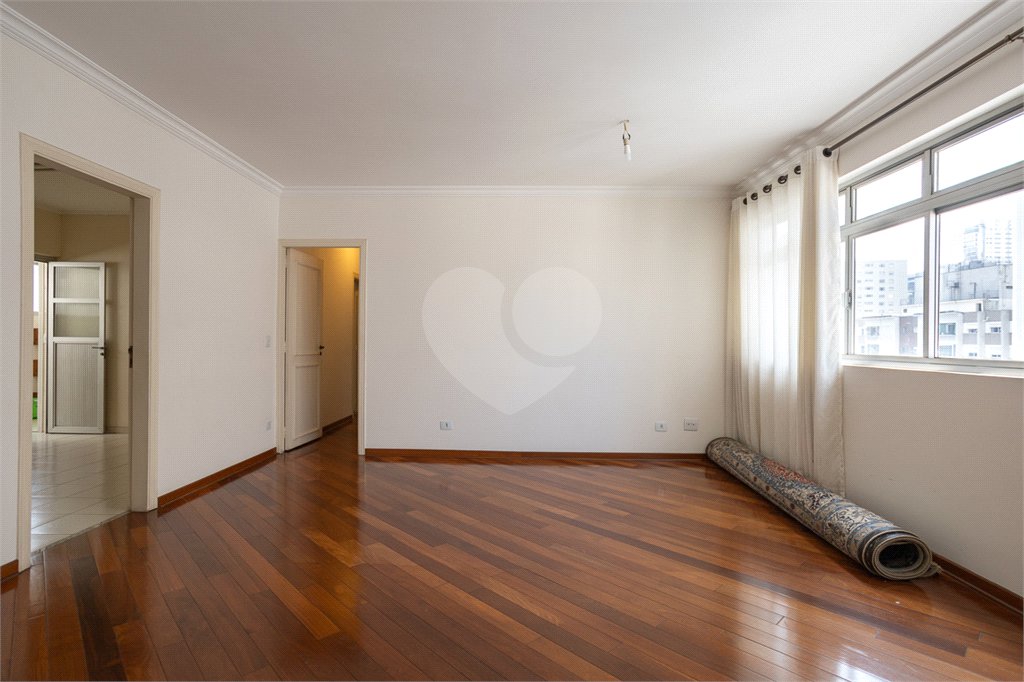 Apartamento à venda com 3 quartos, sendo 1 suíte, em Jardim Paulista, São Paulo, SP