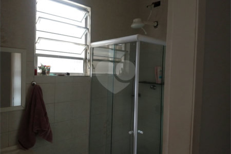 Casa à venda com 3 quartos, sendo 1 suíte, em Jardim Peri, São Paulo, SP