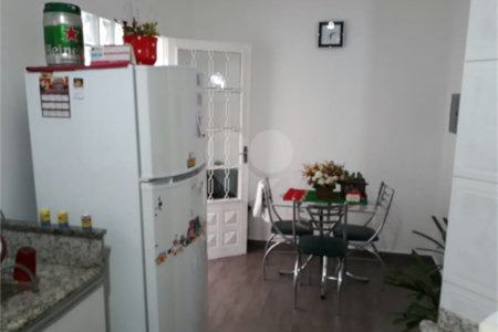 Casa à venda com 3 quartos, sendo 1 suíte, em Vila Suissa, Mogi das Cruzes, SP
