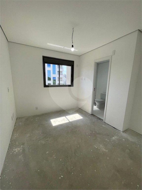Apartamento à venda com 3 suítes em Jardim Bebedouro, Guarulhos, SP