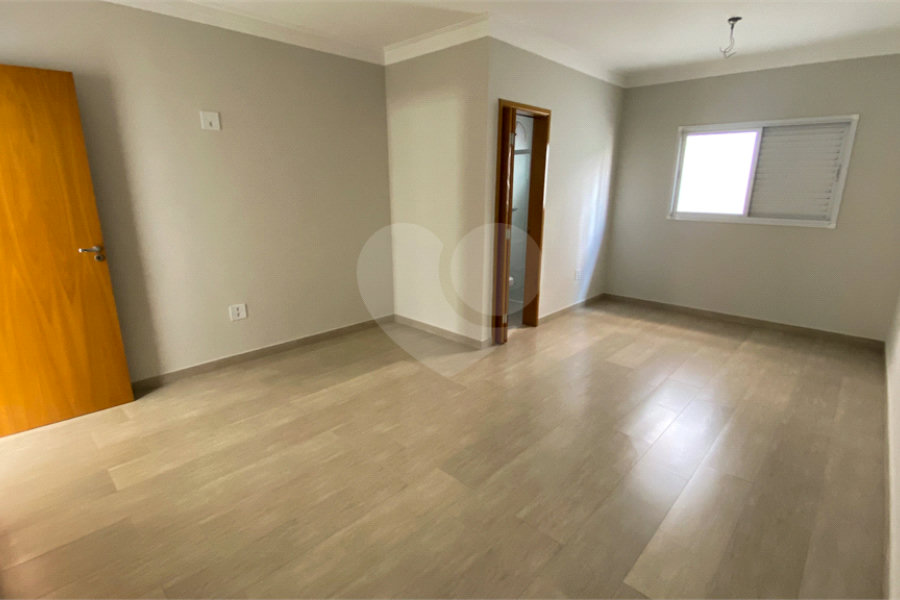 Sobrado à venda com 3 quartos, sendo 1 suíte, em Vila Pereira Barreto, São Paulo, SP