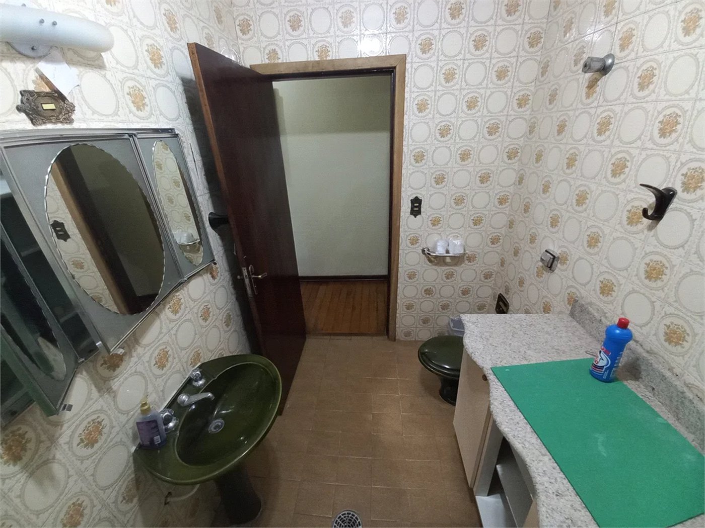 Casa à venda com 4 quartos, sendo 2 suítes, em Parque Esmeralda, São Paulo, SP