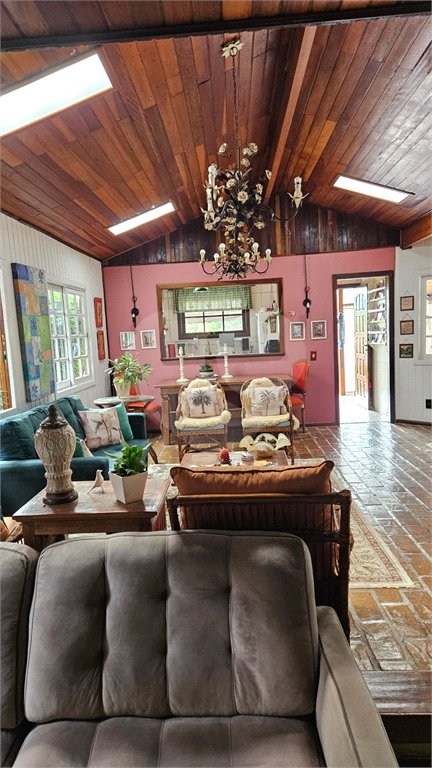 Casa Térrea à venda com 4 quartos, sendo 1 suíte, em Jardim Centenário, Atibaia, SP