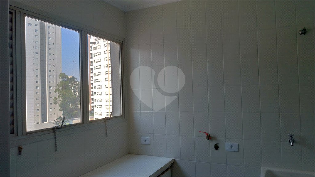 Cobertura à venda com 4 quartos, sendo 3 suítes,  em Vila Andrade, São Paulo, SP