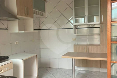 Casa à venda com 3 quartos, sendo 1 suíte,  no condomínio Palm Residence, Santo André - SP